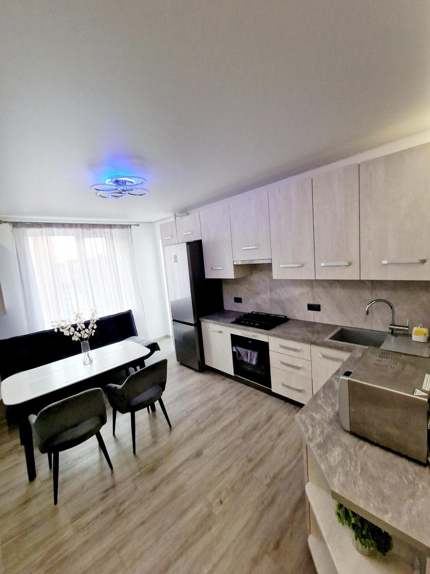Apartament On Chornovola, 40 Жк "Варварівка" Luck Exteriér fotografie